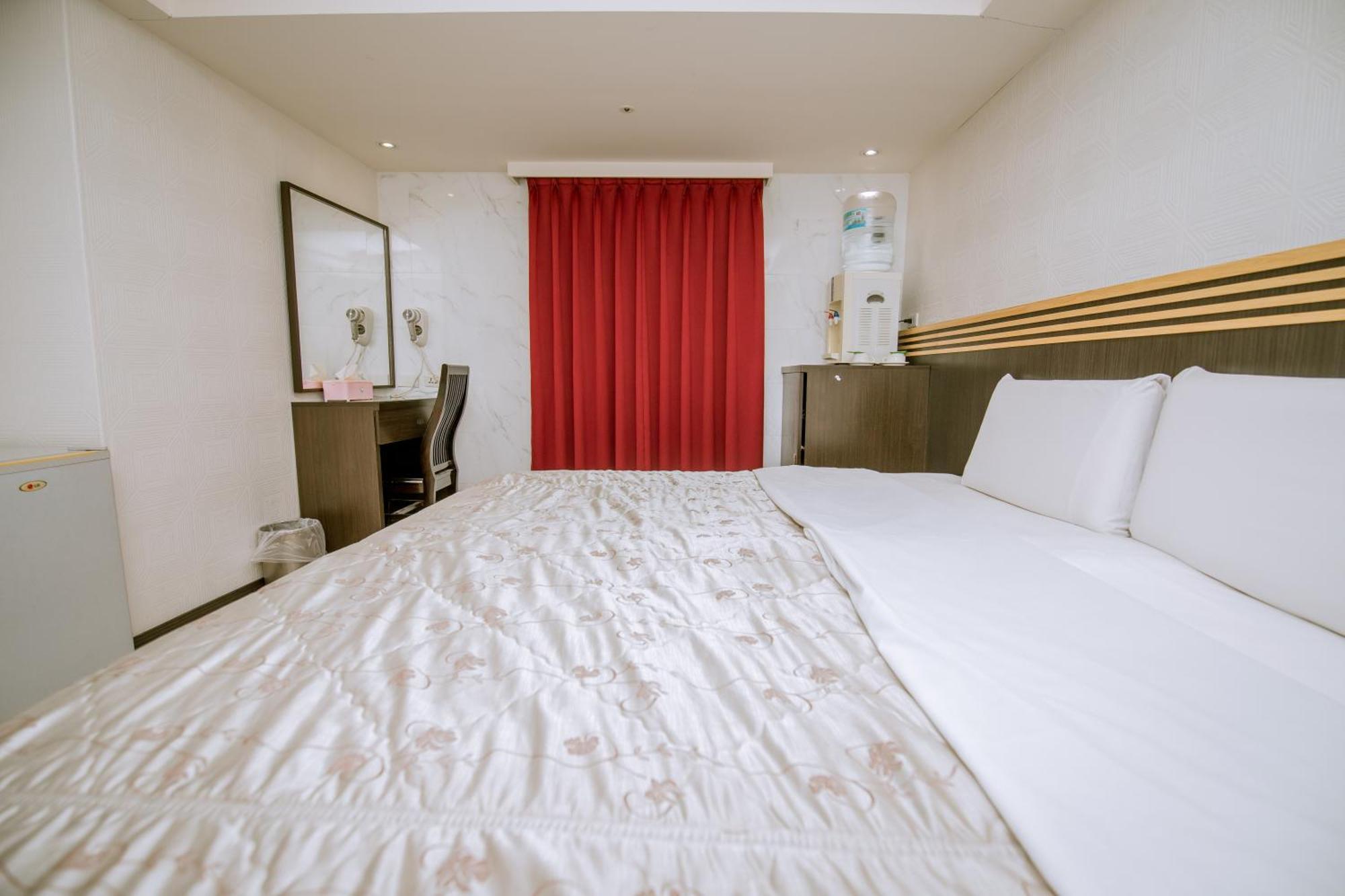 Guide Hotel Taoyuan Fuxing Номер фото