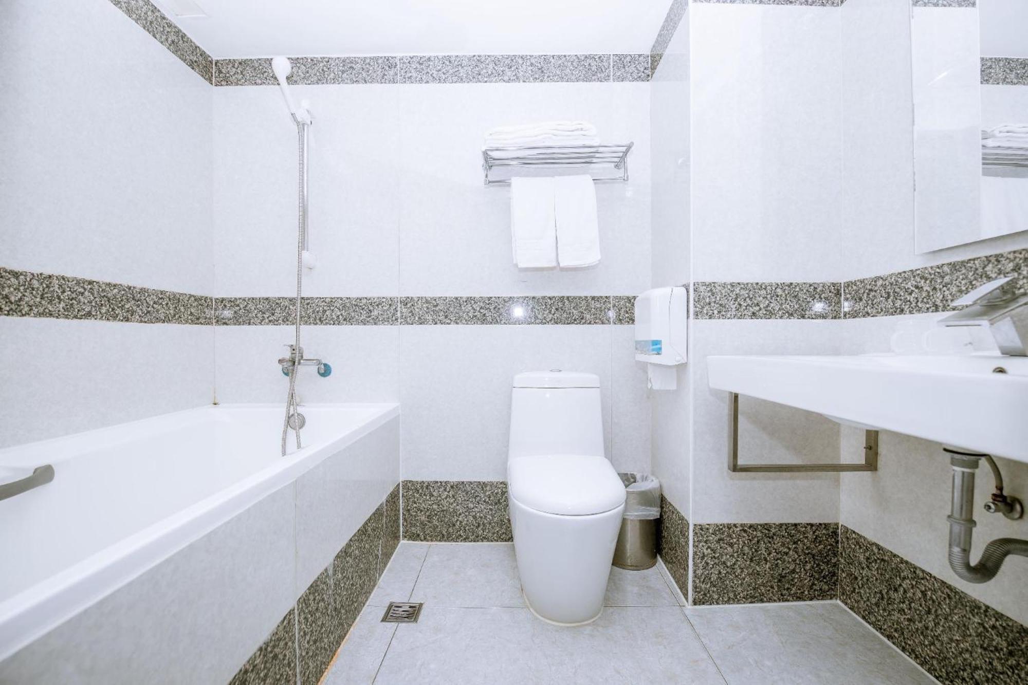Guide Hotel Taoyuan Fuxing Номер фото