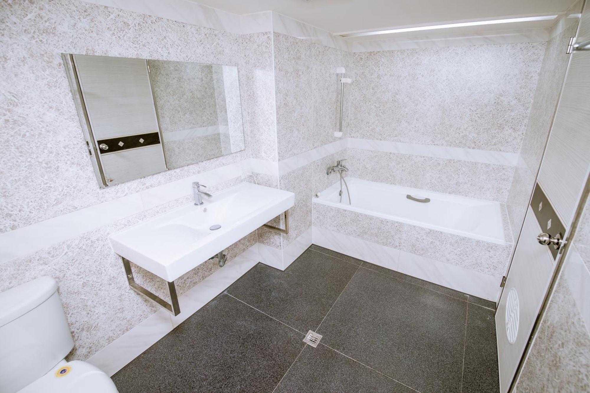 Guide Hotel Taoyuan Fuxing Экстерьер фото